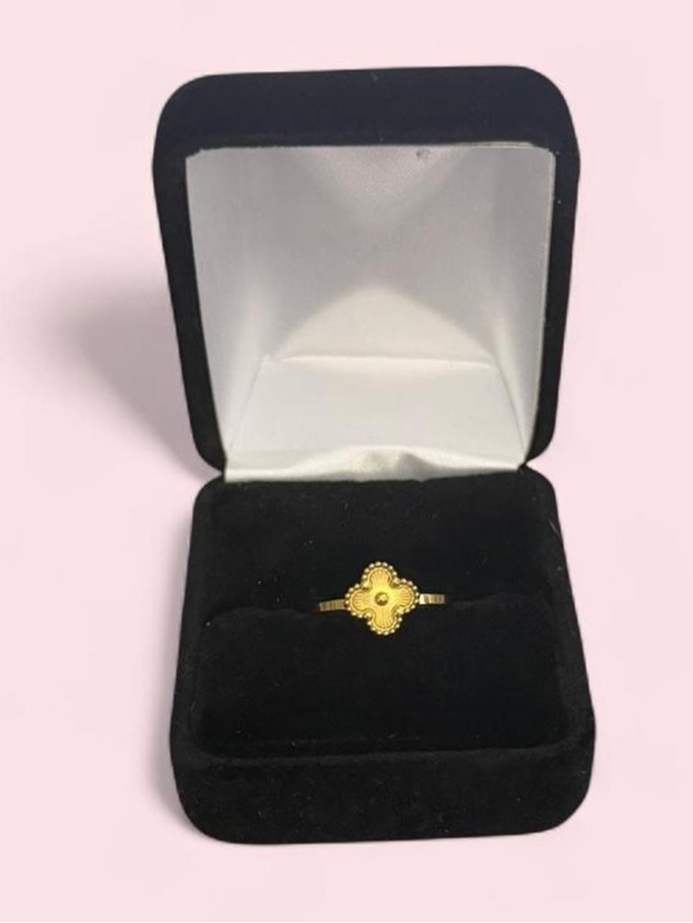 Gold Floral-Style Women's Ring - Polished Gold Tone